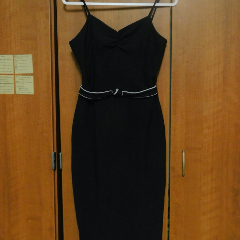 Vintage Body-hugging Cocktail & Party Dress